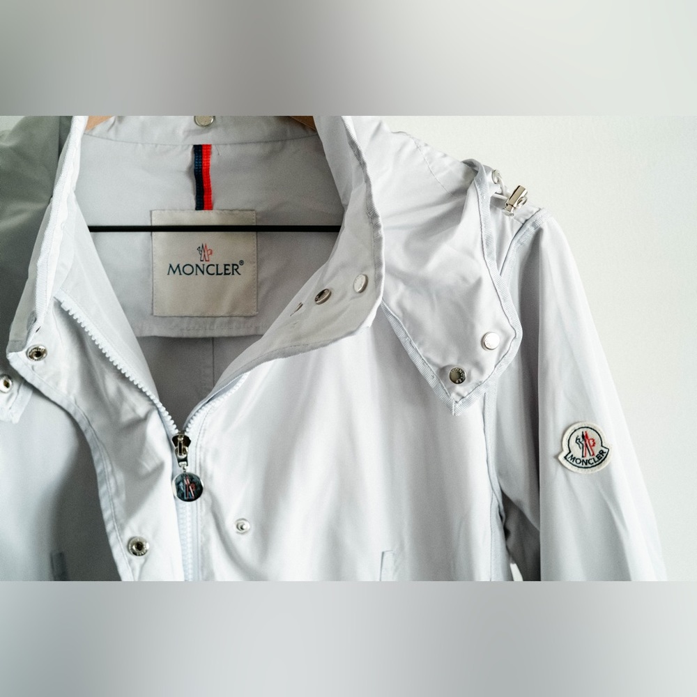❕❕SALE❕❕Moncler Raincoat - Size 3